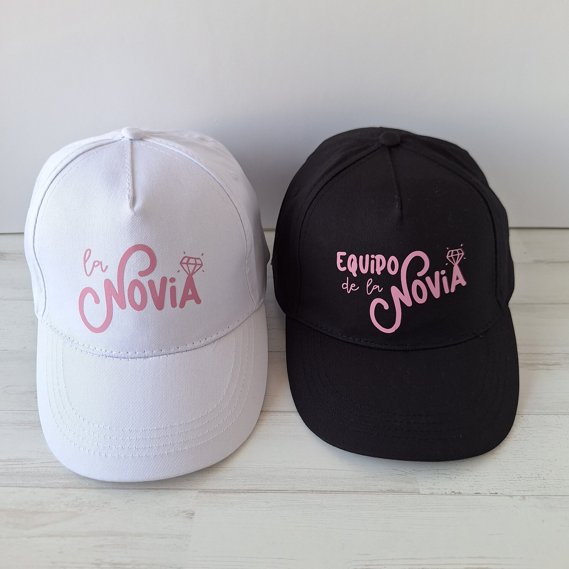 GORRAS - 4