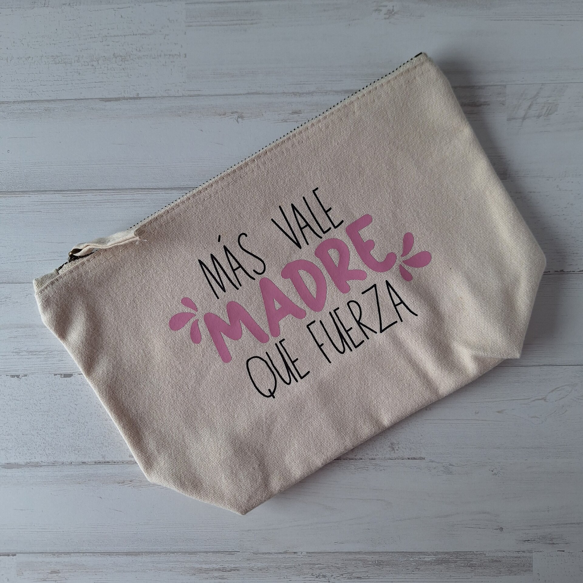 NECESER "MÁS VALE MADRE QUE FUERZA" - 2