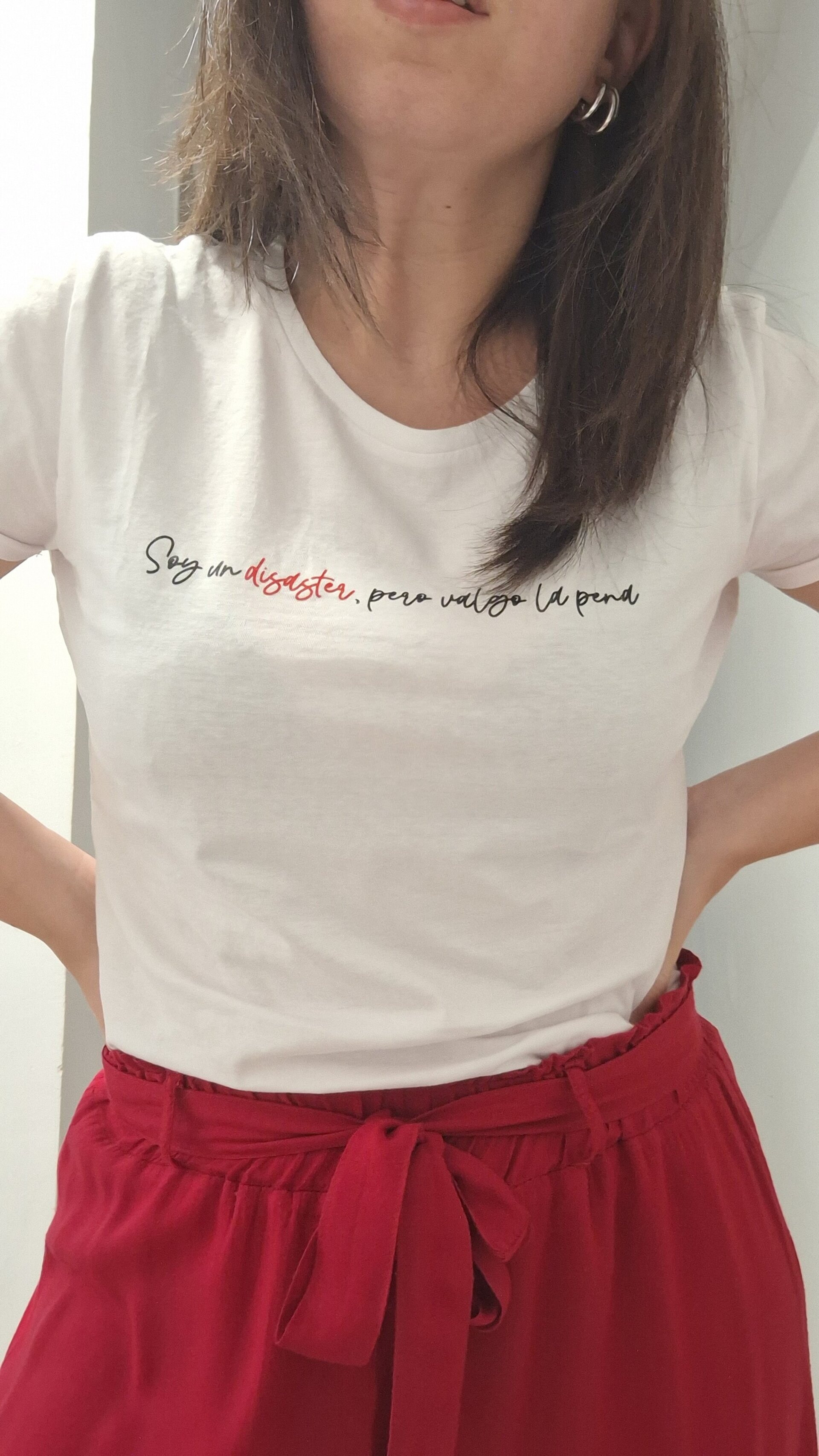 CAMISETA "SOY UN DISASTER, PERO VALGO LA PENA" - 2