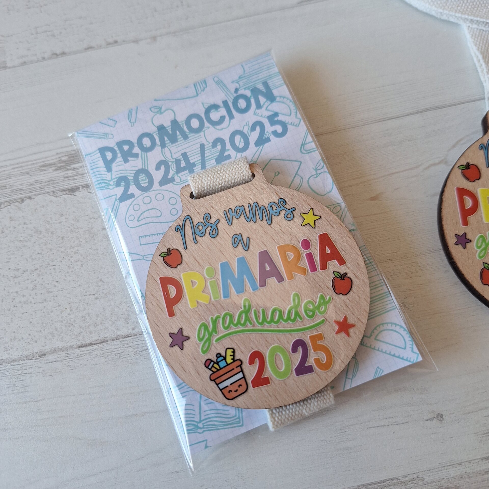 MEDALLA GRADUACIÓN - 4